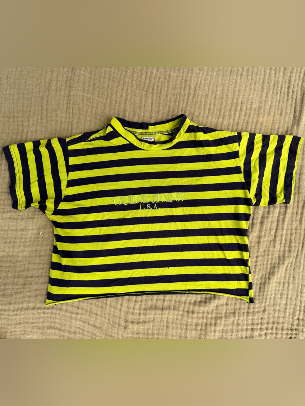 Vintage af GUESS Green and Black Striped Tee